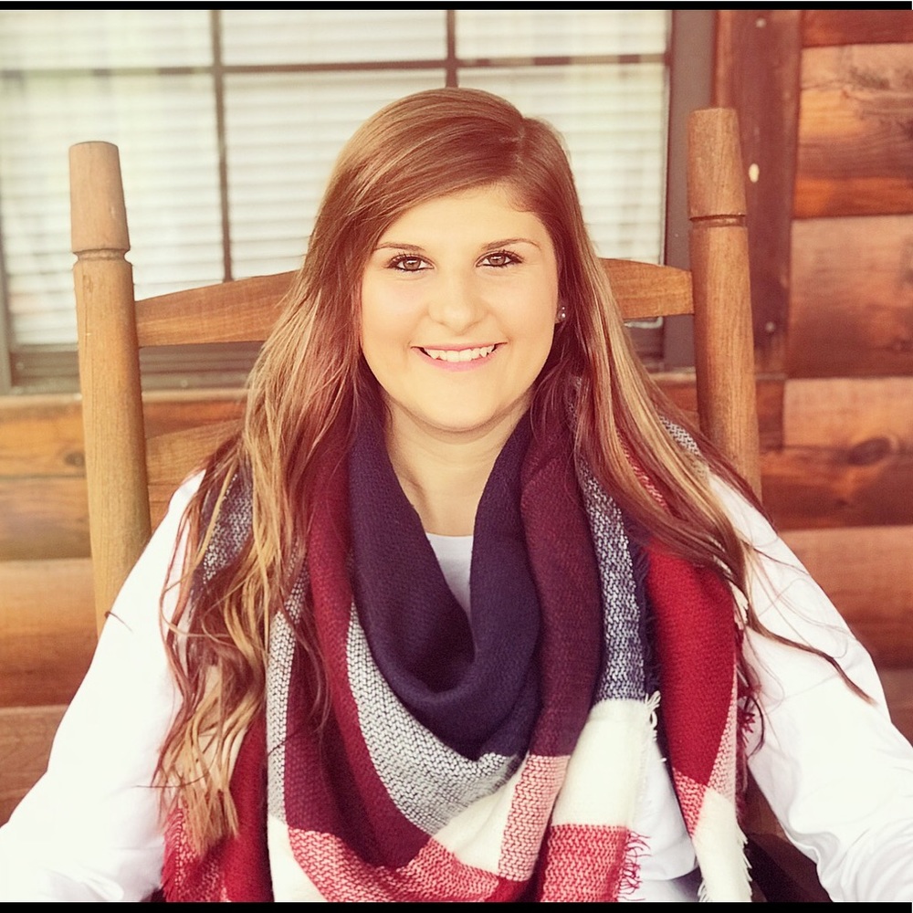 Meet your Posher, Keela